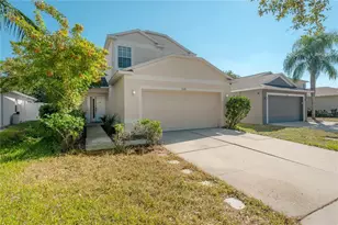 7808 Carriage Pointe Dr, Gibsonton, FL 33534 - Photo 1