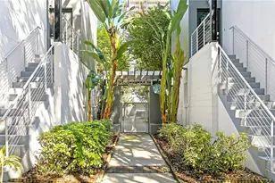 335 4th Ave S, Saint Petersburg, FL 33701 - Photo 1