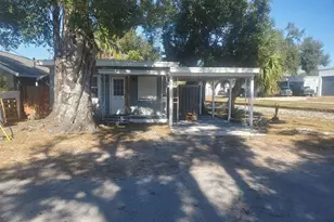 722 Seneca St, Clearwater, FL 33756 - Photo 1