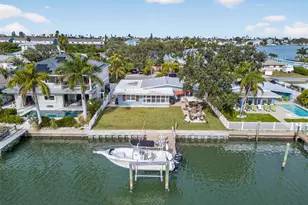 333 La Hacienda Dr, Indian Rocks Beach, FL 33785 - Photo 1