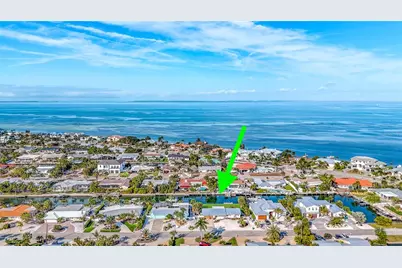 607 Emerald Lane, Holmes Beach, FL 34217 - Photo 1