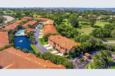 6251 Vista Verde Drive W, Saint Petersburg, FL 33707 - Photo 1