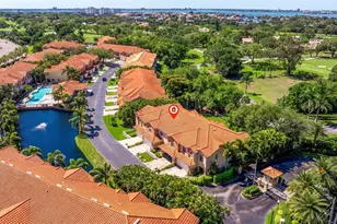 6251 Vista Verde Dr W, Saint Petersburg, FL 33707 - Photo 1