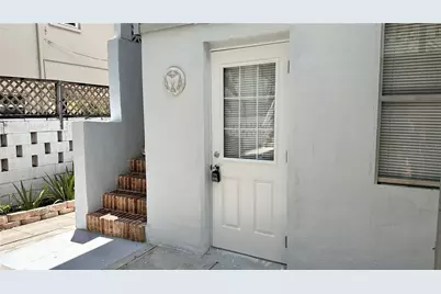 236 6th Avenue N #D, Saint Petersburg, FL 33701 - Photo 1