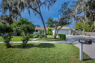 1031 Anclote Dr, Tarpon Springs, FL 34689 - Photo 1