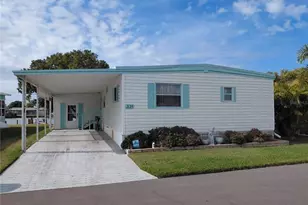 2135 Waterview Dr, Holiday, FL 34691 - Photo 1