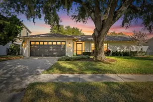 1322 Corner Oaks Dr, Brandon, FL 33510 - Photo 1