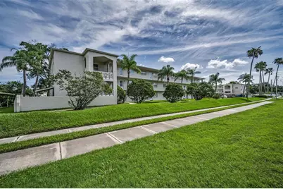 960 Virginia Street #201, Dunedin, FL 34698 - Photo 1