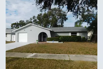 7289 56th Avenue N, Saint Petersburg, FL 33709 - Photo 1