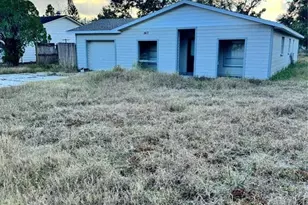 1417 Dolphin Dr, Lakeland, FL 33801 - Photo 1