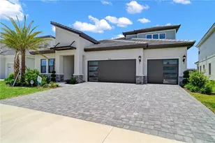 35564 Big Hawk Dr, Zephyrhills, FL 33541 - Photo 1