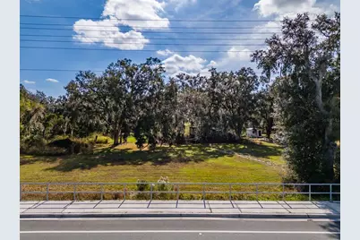 815 E Sam Allen Road, Plant City, FL 33563 - Photo 1