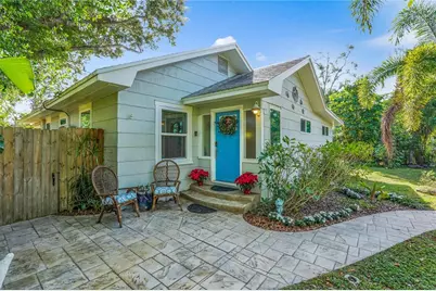 2714 52nd Street S, Gulfport, FL 33707 - Photo 1