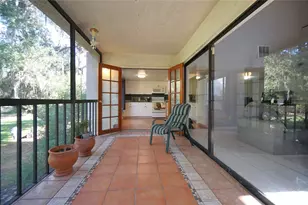 5154 Puritan Cir, Tampa, FL 33617 - Photo 1