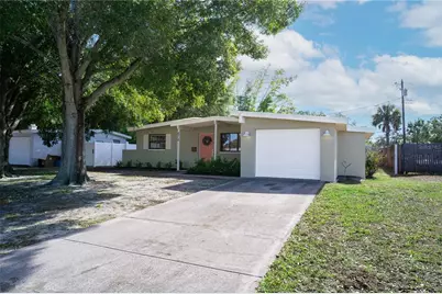 474 Dawson Avenue NE, Saint Petersburg, FL 33703 - Photo 1