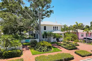 4742 13th Ave N, Saint Petersburg, FL 33713 - Photo 1