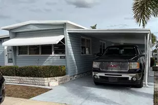 11045 102 St N, Largo, FL 33773 - Photo 1