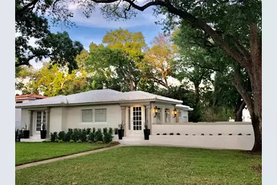 1801 Beach Drive NE, Saint Petersburg, FL 33704 - Photo 1
