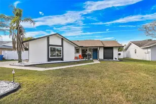 1729 Lk Crst Ave, Brandon, FL 33510 - Photo 1