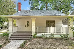 1247 Highland St N, Saint Petersburg, FL 33701 - Photo 1