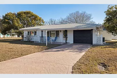4500 16th Avenue N, Saint Petersburg, FL 33713 - Photo 1