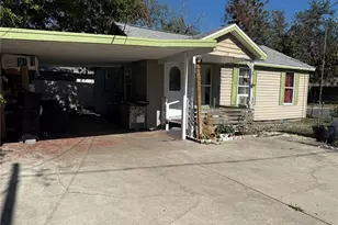 10 Mays St, Plant City, FL 33563 - Photo 1