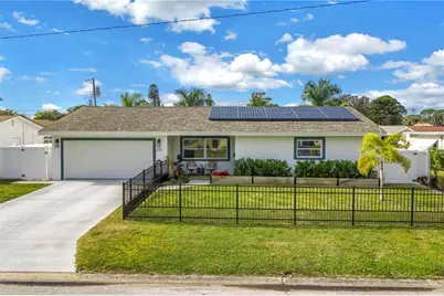 6731 14th Way S, Saint Petersburg, FL 33705 - Photo 1