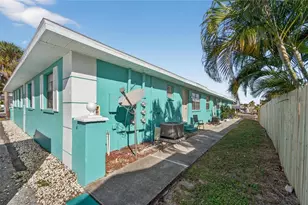 1041 Apollo Beach Blvd, Apollo Beach, FL 33572 - Photo 1