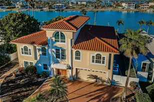 30 Dolphin Dr, Treasure Island, FL 33706 - Photo 1