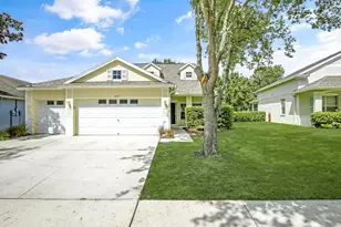 6349 Bridgecrest Dr, Lithia, FL 33547 - Photo 1