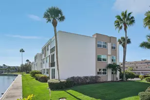 7425 Bay Island Dr S, South Pasadena, FL 33707 - Photo 1