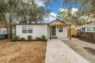 8616 N Orangeview Ave, Tampa, FL 33617 - Photo 1