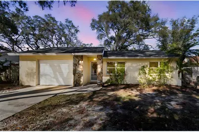 727 Locust Street, Tarpon Springs, FL 34689 - Photo 1