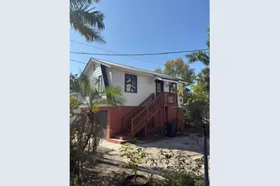 456 17th Avenue NE, Saint Petersburg, FL 33704 - Photo 1