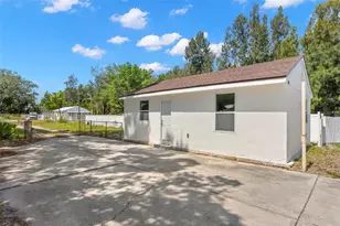 3300 70th Ave N, Saint Petersburg, FL 33702 - Photo 1