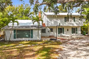 216 24th St W, Bradenton, FL 34205 - Photo 1