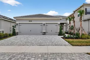 32268 Mahogany Valley Dr, Wesley Chapel, FL 33543 - Photo 1