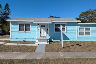 2411 45th St S, Saint Petersburg, FL 33711 - Photo 1