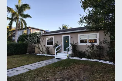 5722 20th Avenue S, Gulfport, FL 33707 - Photo 1
