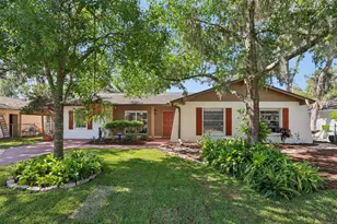 4905 E Okara Rd, Tampa, FL 33617 - Photo 1