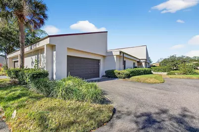 105 N Capri Court N, Plant City, FL 33566 - Photo 1