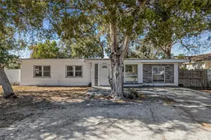 4560 68th St N, Saint Petersburg, FL 33709 - Photo 1