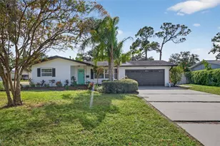 336 87th Ave NE, Saint Petersburg, FL 33702 - Photo 1