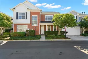 305 Inner Harbour Cir, Tampa, FL 33602 - Photo 1