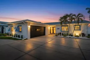 510 115th Ave, Treasure Island, FL 33706 - Photo 1