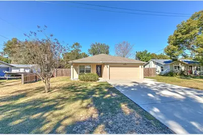 38021 10 Th Ave, Zephyrhills, FL 33542 - Photo 1
