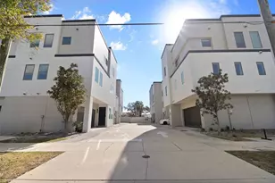 1910 W North A St, Tampa, FL 33606 - Photo 1