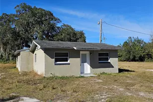 945 Reynolds Rd, Lakeland, FL 33801 - Photo 1