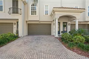 4639 Overlook Dr NE, Saint Petersburg, FL 33703 - Photo 1