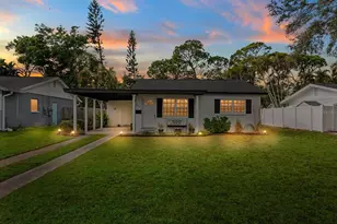 9032 Bay St NE, Saint Petersburg, FL 33702 - Photo 1